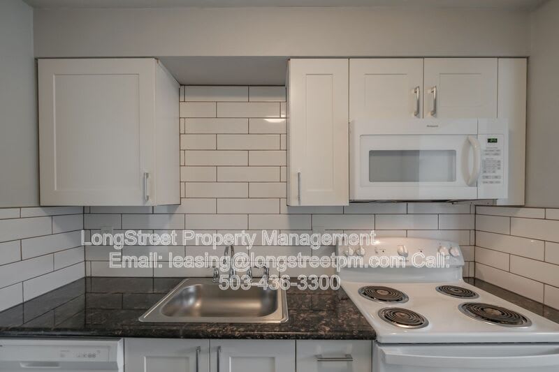205 6th Ave SE – photo 5