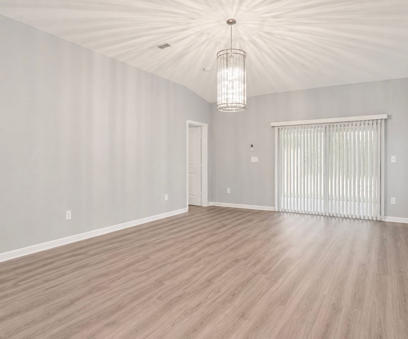 Stunning 3BD/2BTH Home in Hudson! – photo 3
