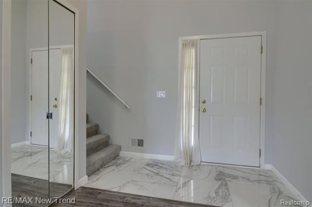 2191 Pleasant Drive – photo 3