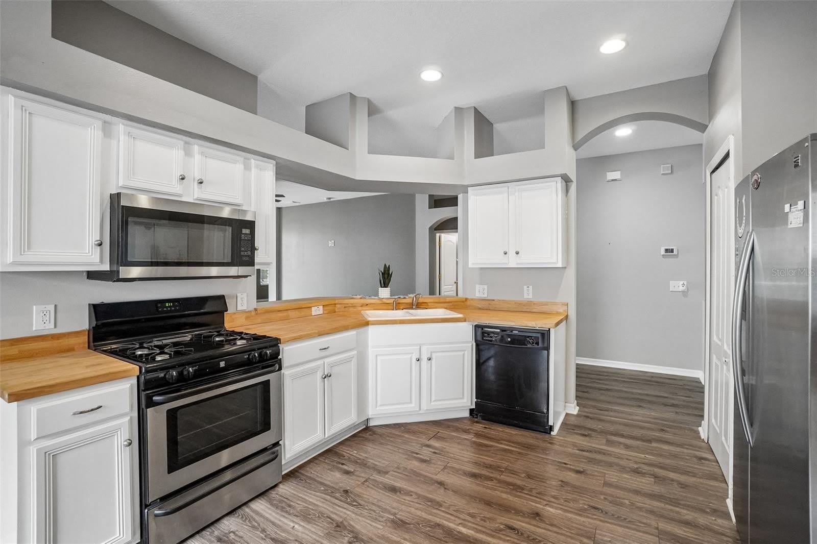 6111 GANNETSIDE Place – photo 3