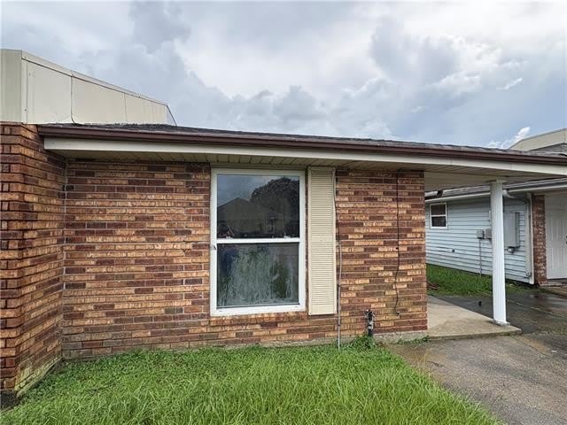 9024 AMOUR Drive – photo 1