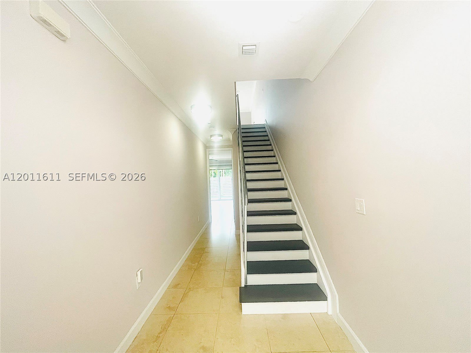 822 NE 19th Ave – photo 3