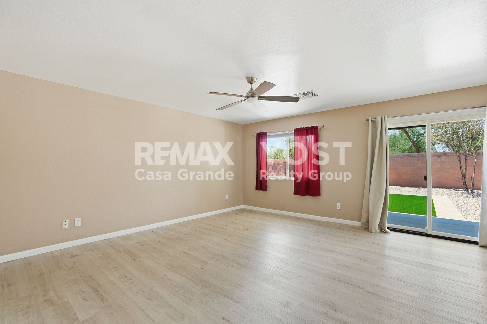 Bright Open Spaces & a Backyard You'll Love – photo 3