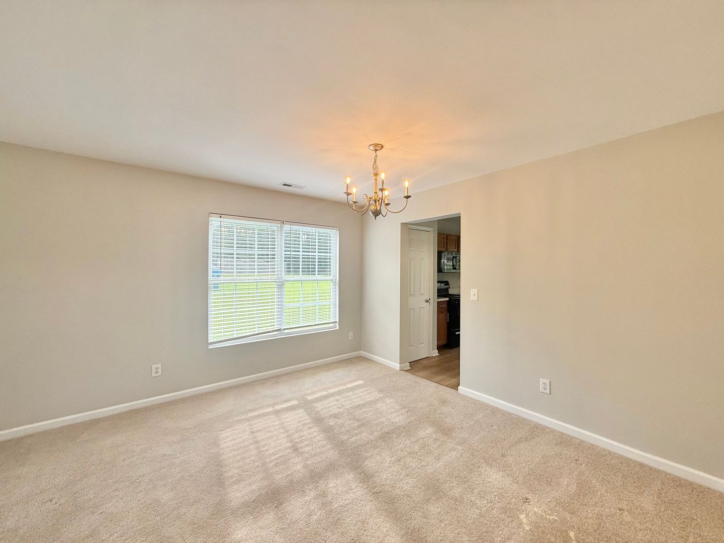 Offering Refundable 50 Application Fees 150 Move In Promotion Beautiful 3Bd 2 5Ba Durham Home Near Highways Interstates Duke University And Downtown Durham – photo 5