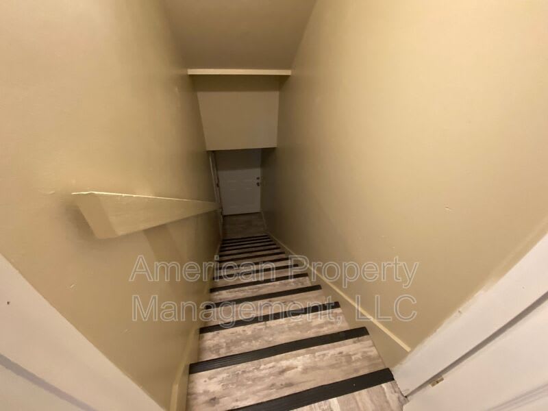 3605 1/2 E 16th St – photo 4