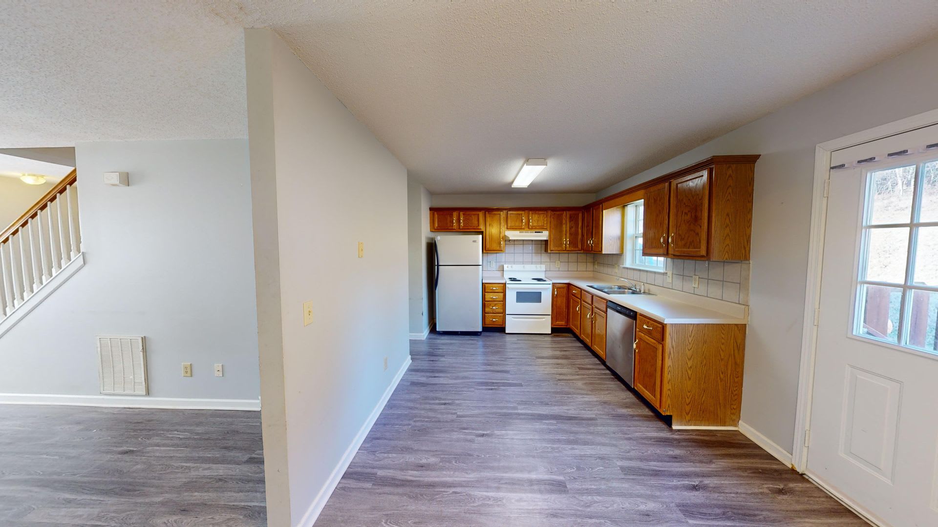 Three Bedroom Spacious Columbia, TN Townhome! – photo 5