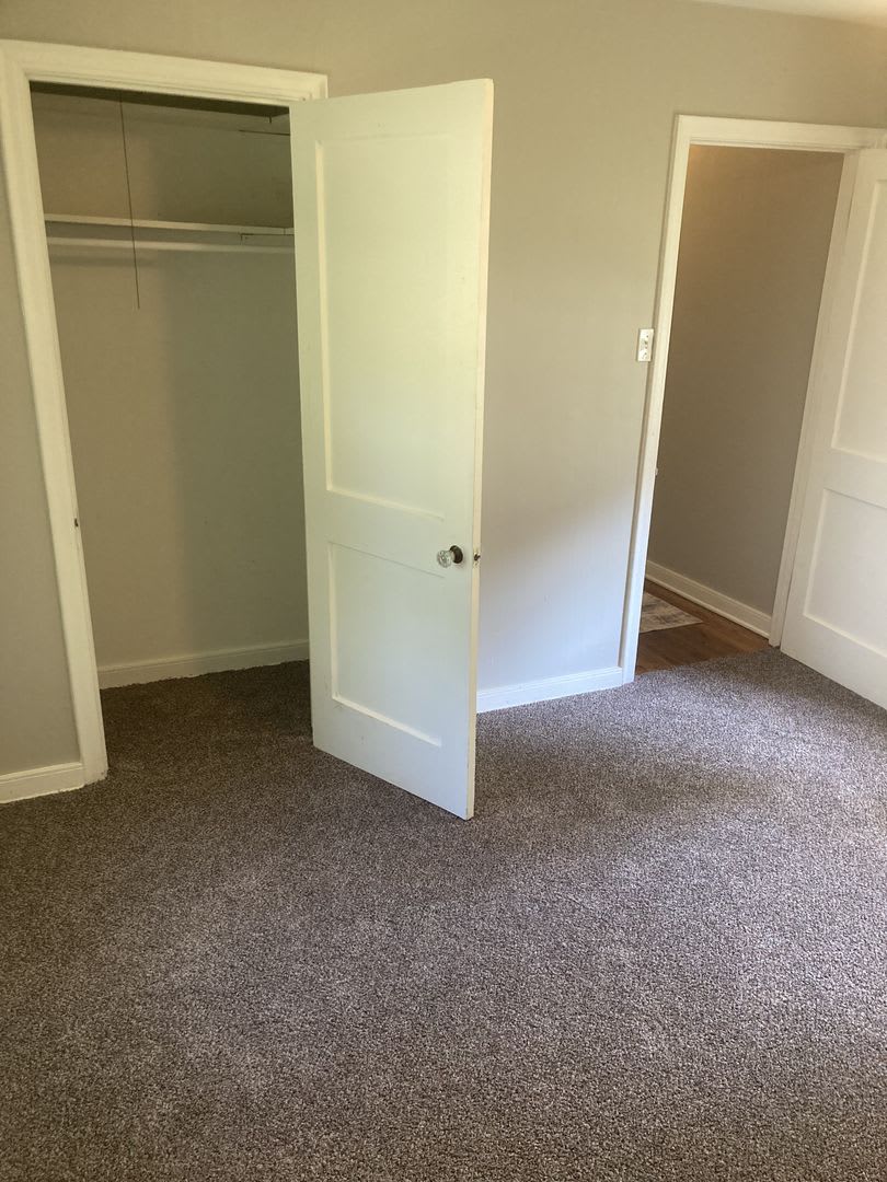 3Bed/1 Bath Home Walk to JHS! – photo 5