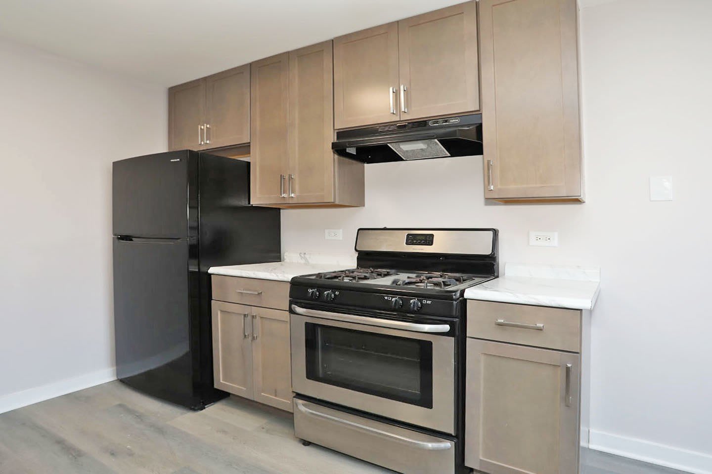 675 Greenfield Court – photo 2