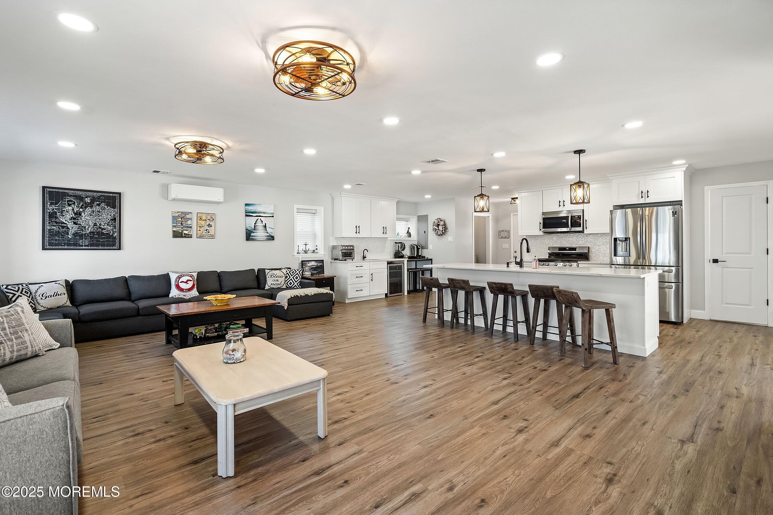 1850 Shore Boulevard – photo 5