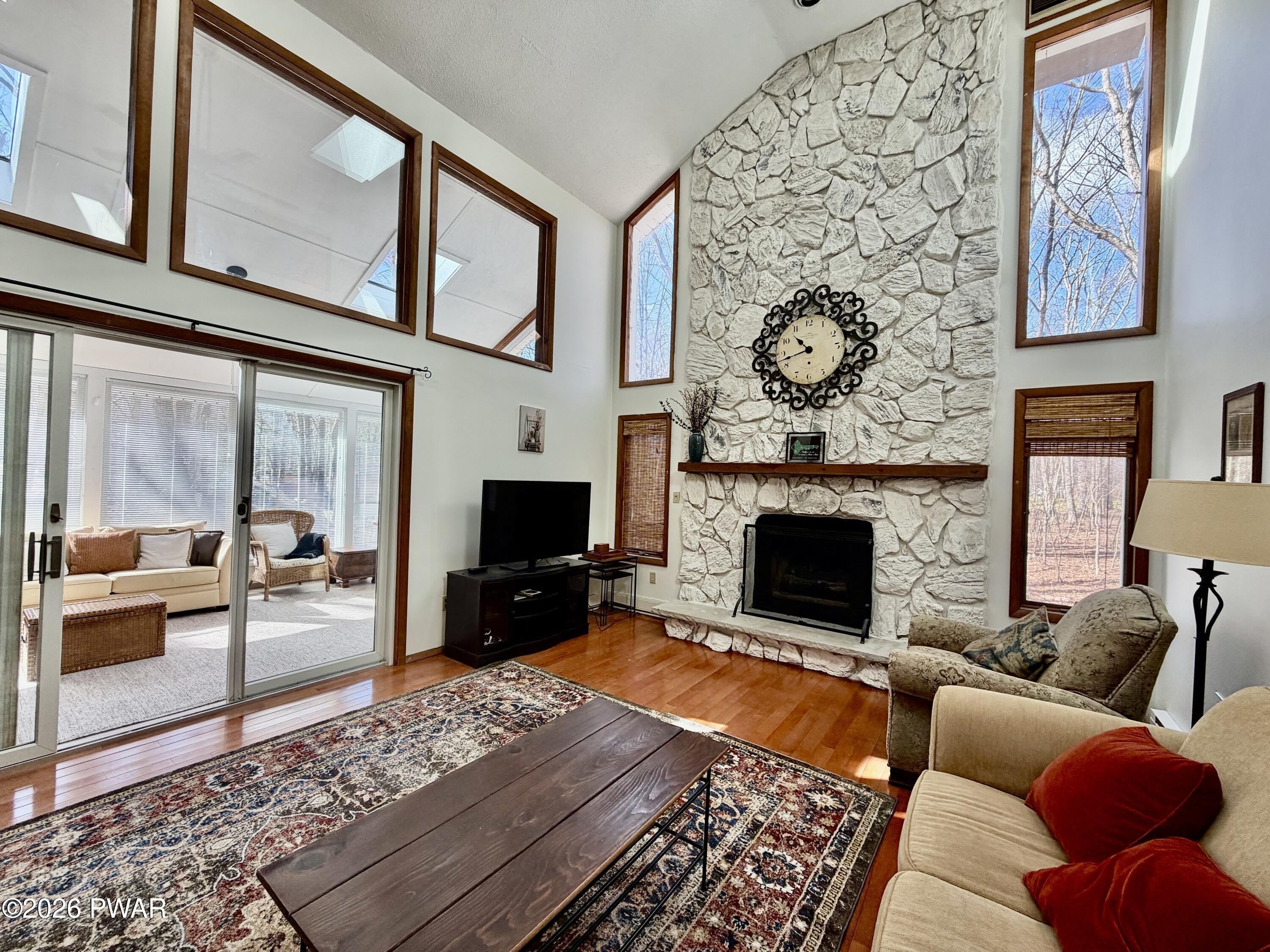 811 Paddock Court – photo 5