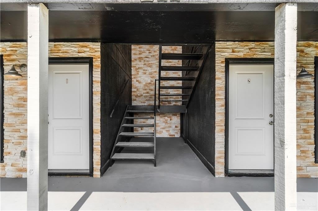 211 Gastel Circle – photo 4