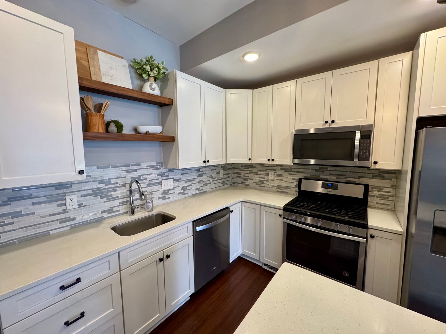 Gorgeous Fox Park Townhome – photo 3