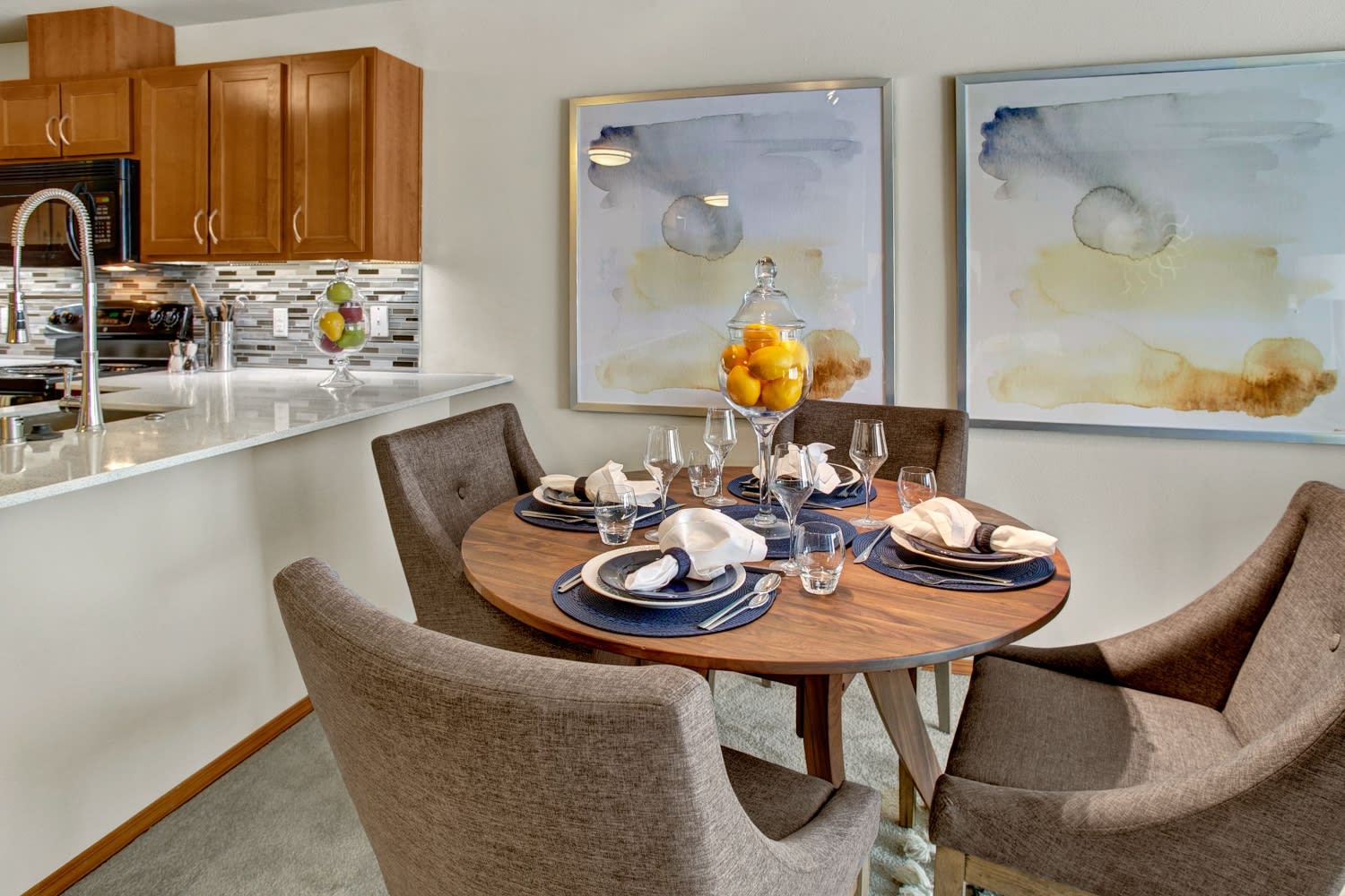 Echo Lake Apartments – photo 3