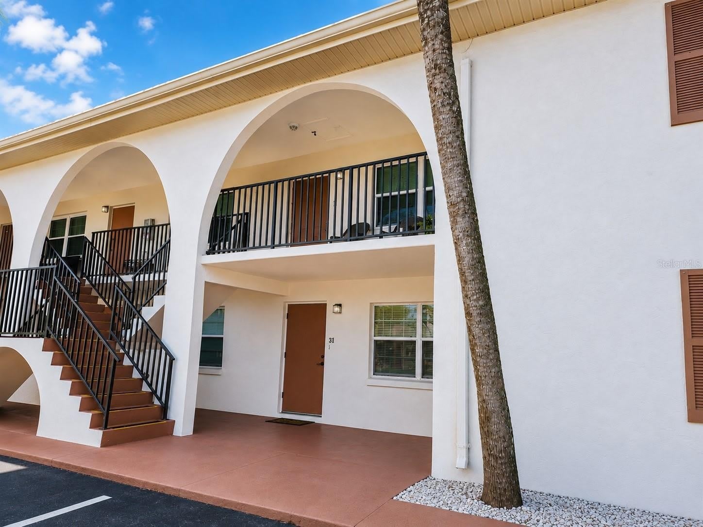 400 AUBURN Drive – photo 1