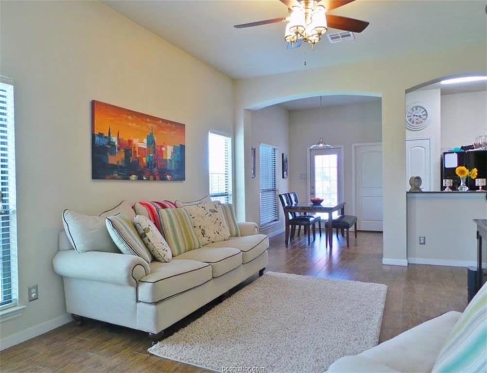 2711 Silver Oak Drive – photo 4