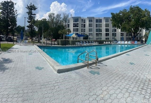 17570 Atlantic Blvd – photo 2
