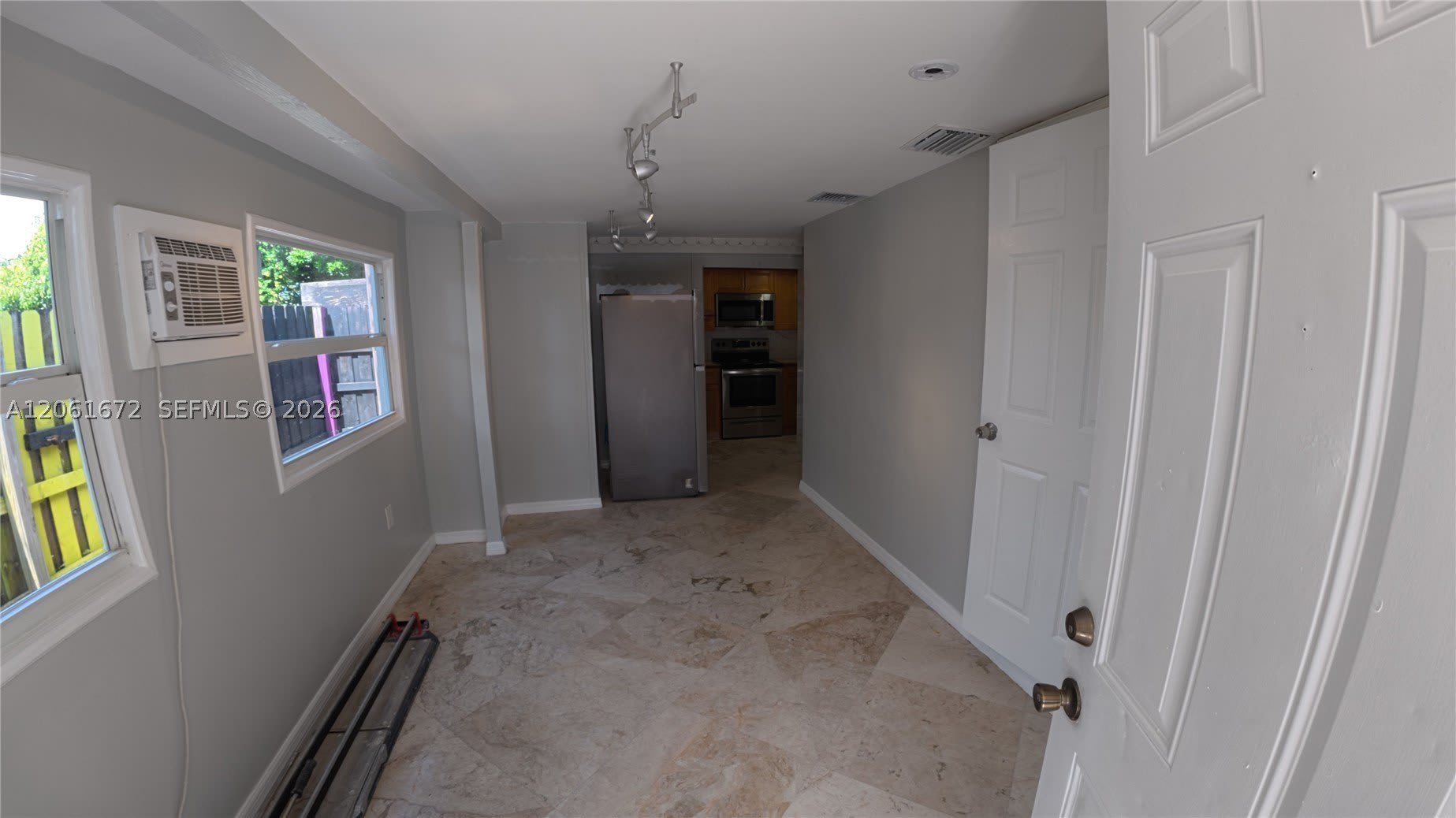 5400 SW 36th St – photo 4