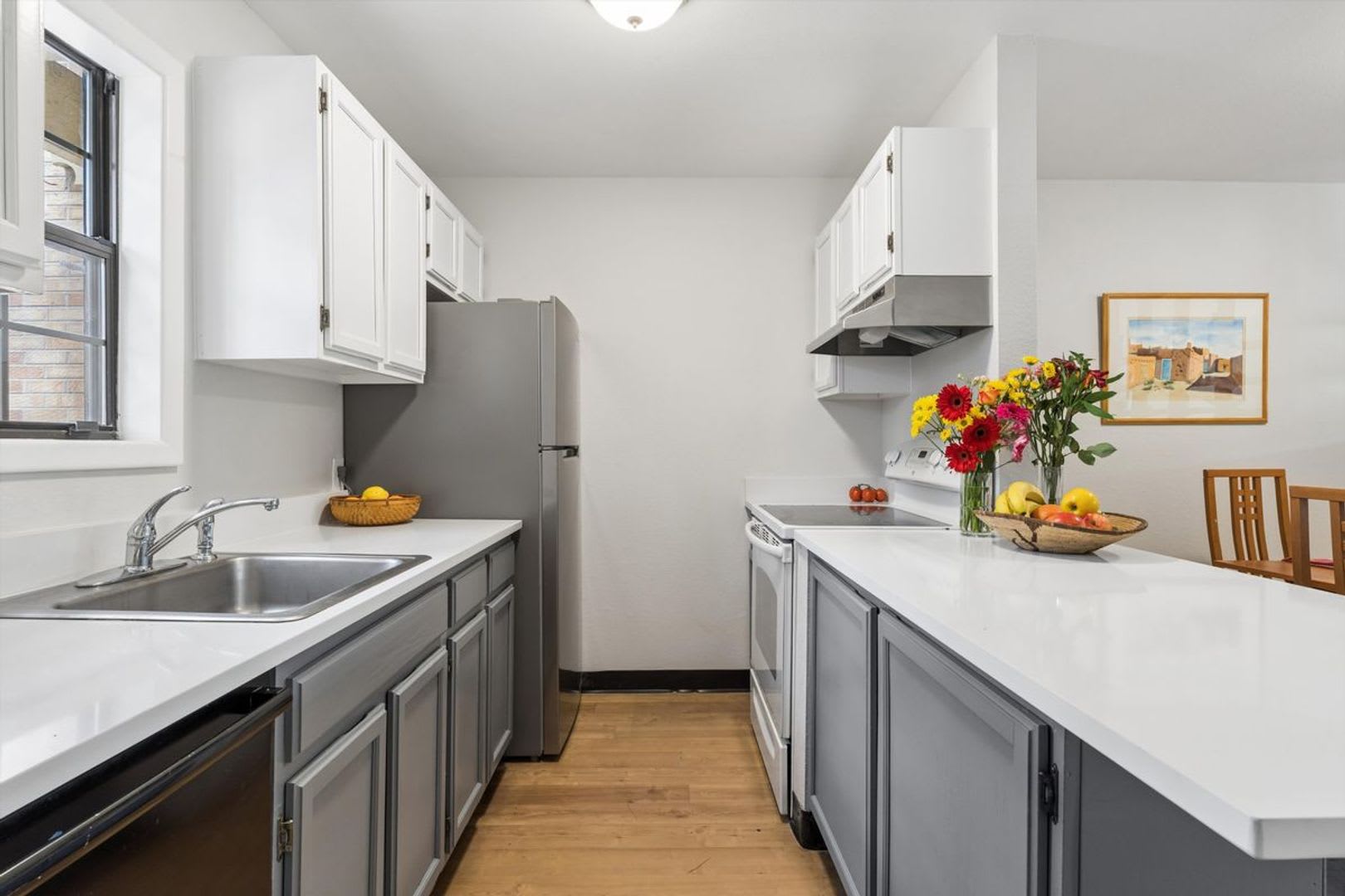 Completely Renovated 3 Bedroom Condo in the Wimbledon NOW AVAILABLE! – photo 4
