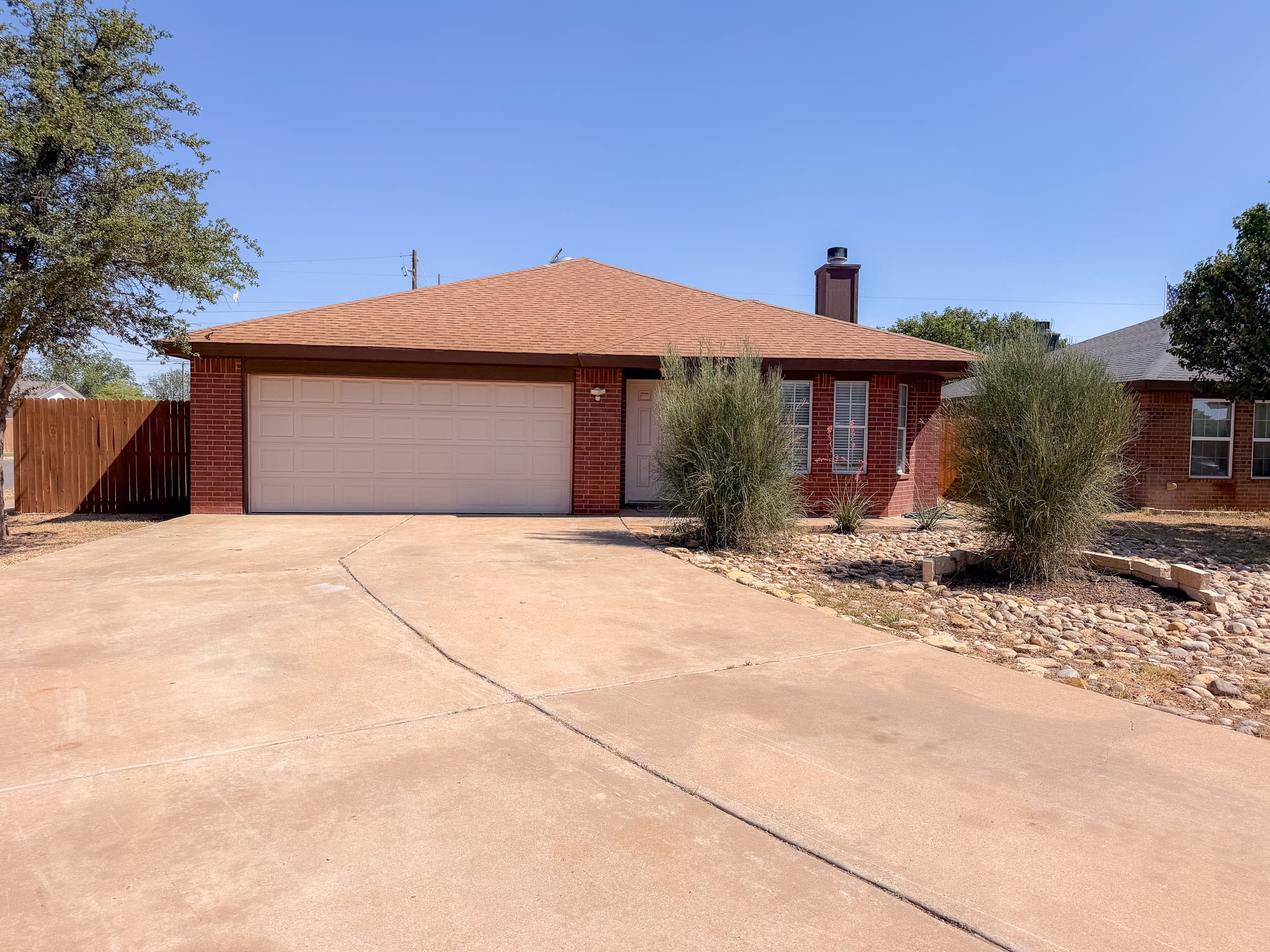 1816 75th St – photo 2