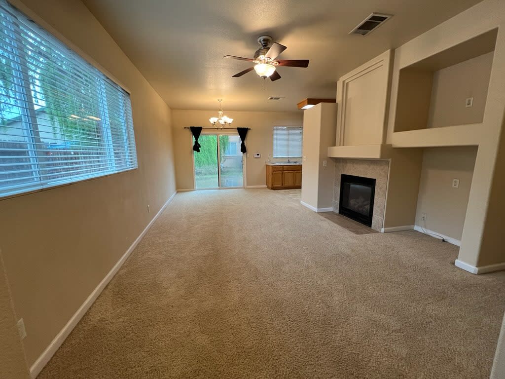 2129 Brent Drive – photo 5