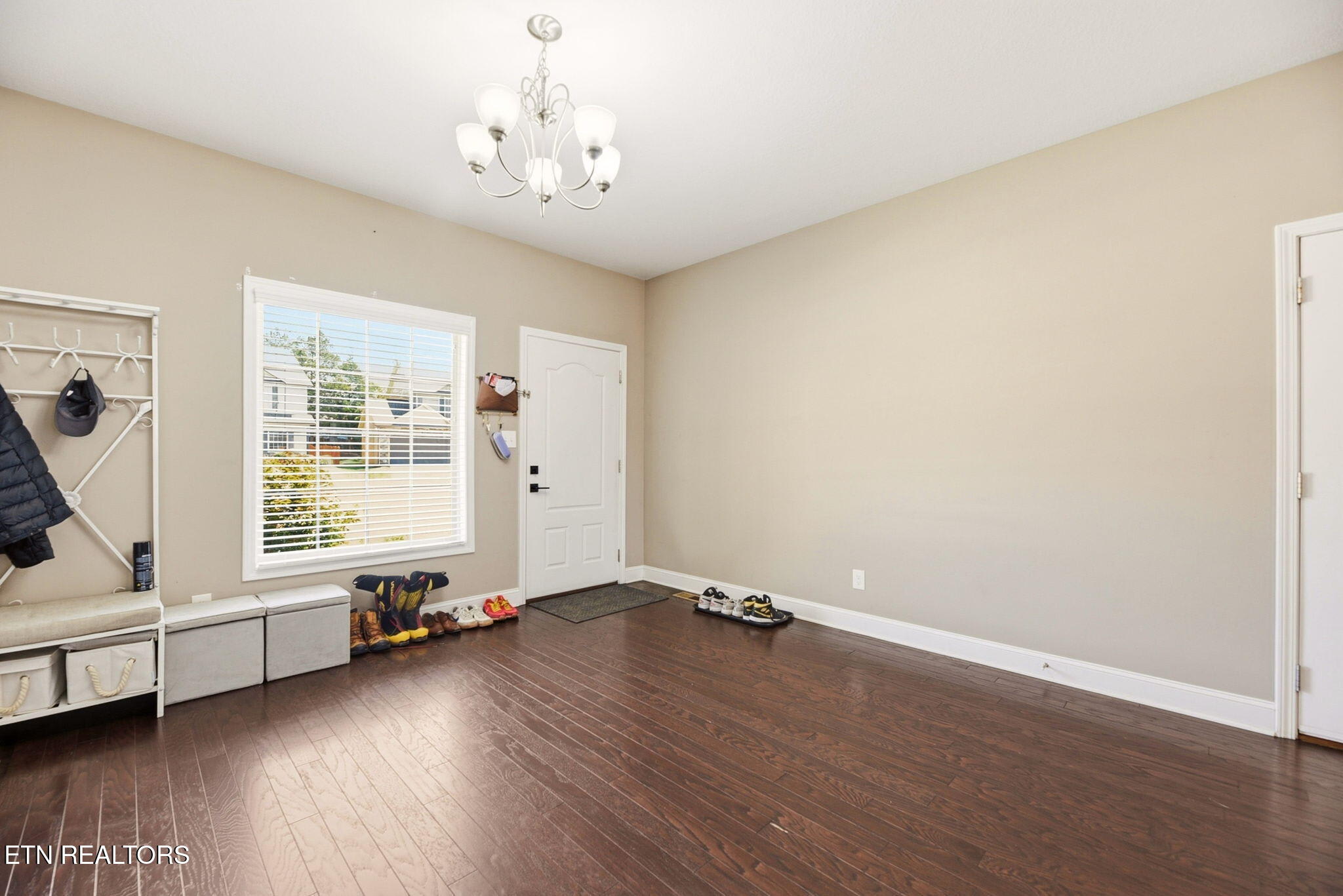 1635 Silver Spur Lane – photo 3