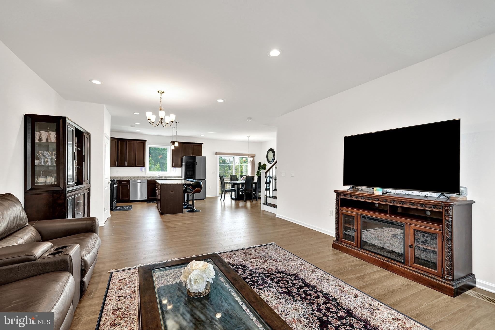 26 MISTY MEADOW Lane – photo 3