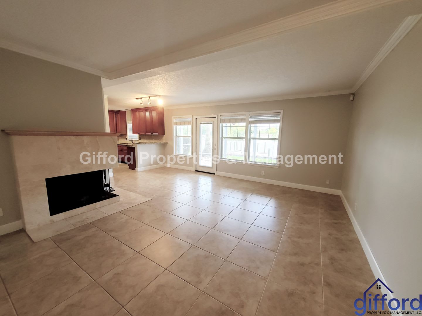 2BR/2BA Riverfront Luxury Condo – photo 2