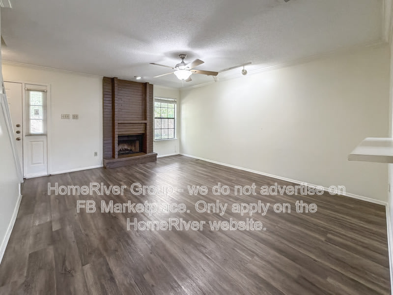 8400 Jamestown Dr – photo 2