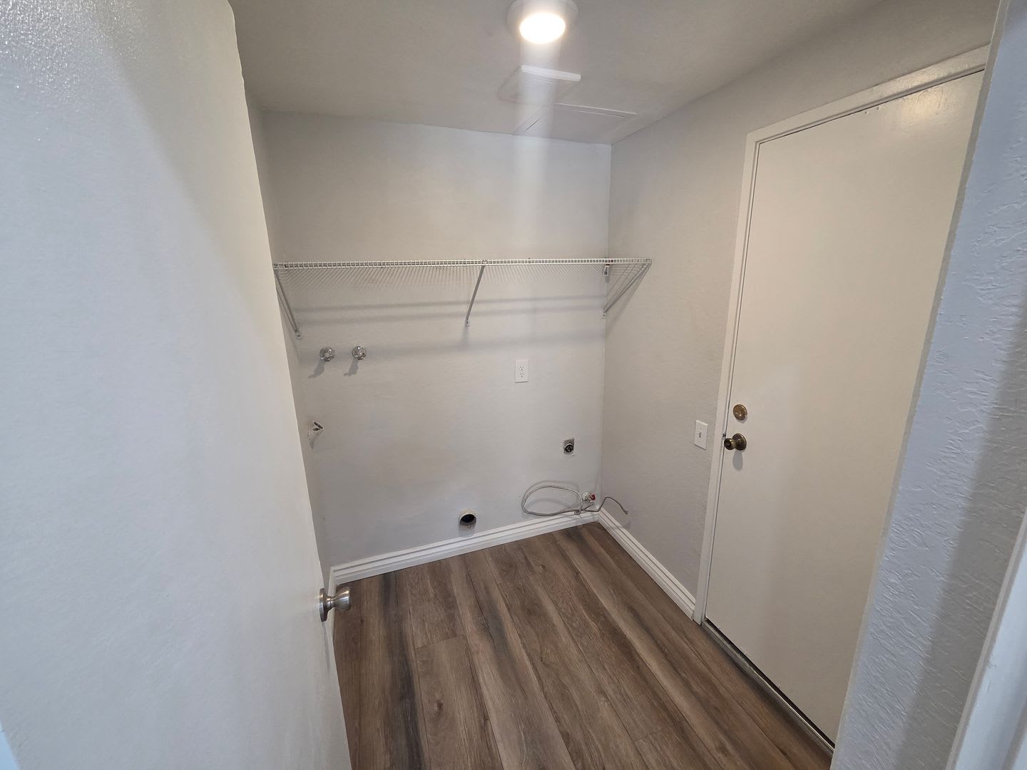 Large 2 Bedroom Home in Haceinda Heights! – photo 4
