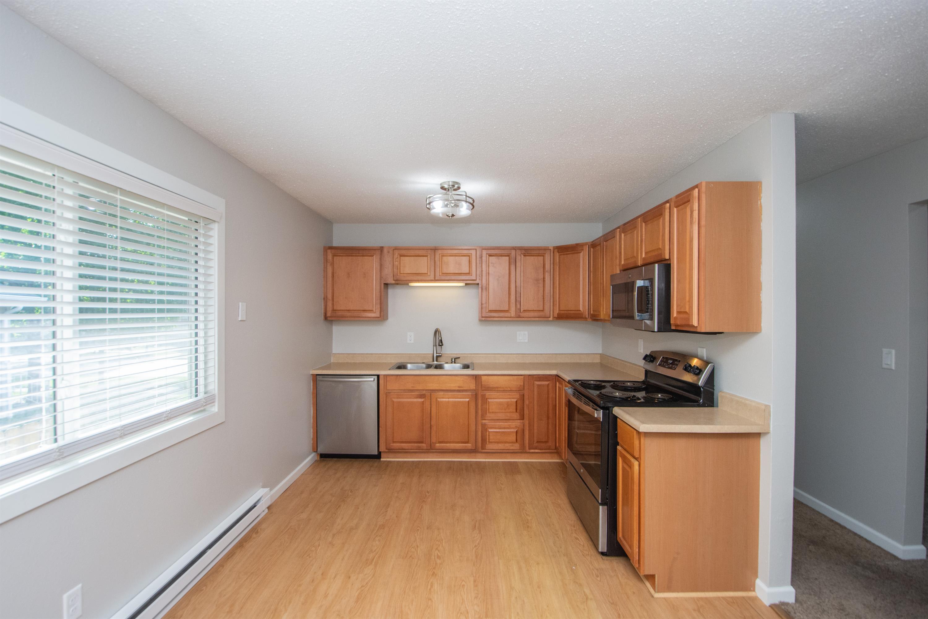 909 12th Street North – photo 4