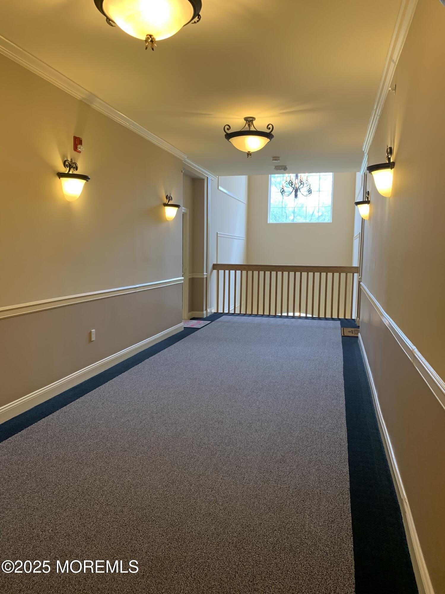 566 St Andrews Place – photo 3