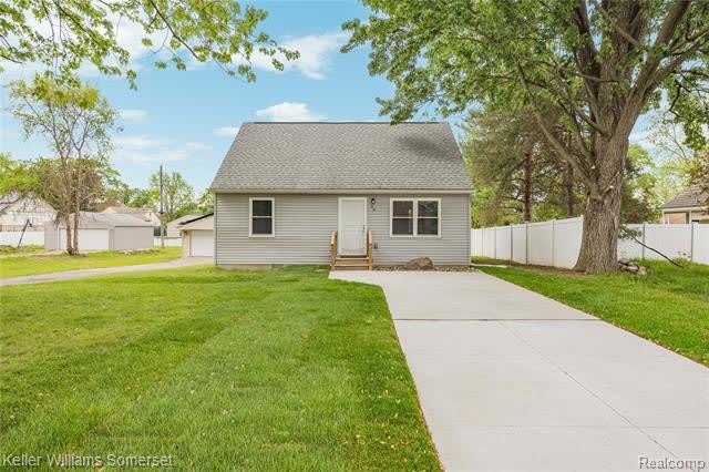 90 Tacoma Drive – photo 2