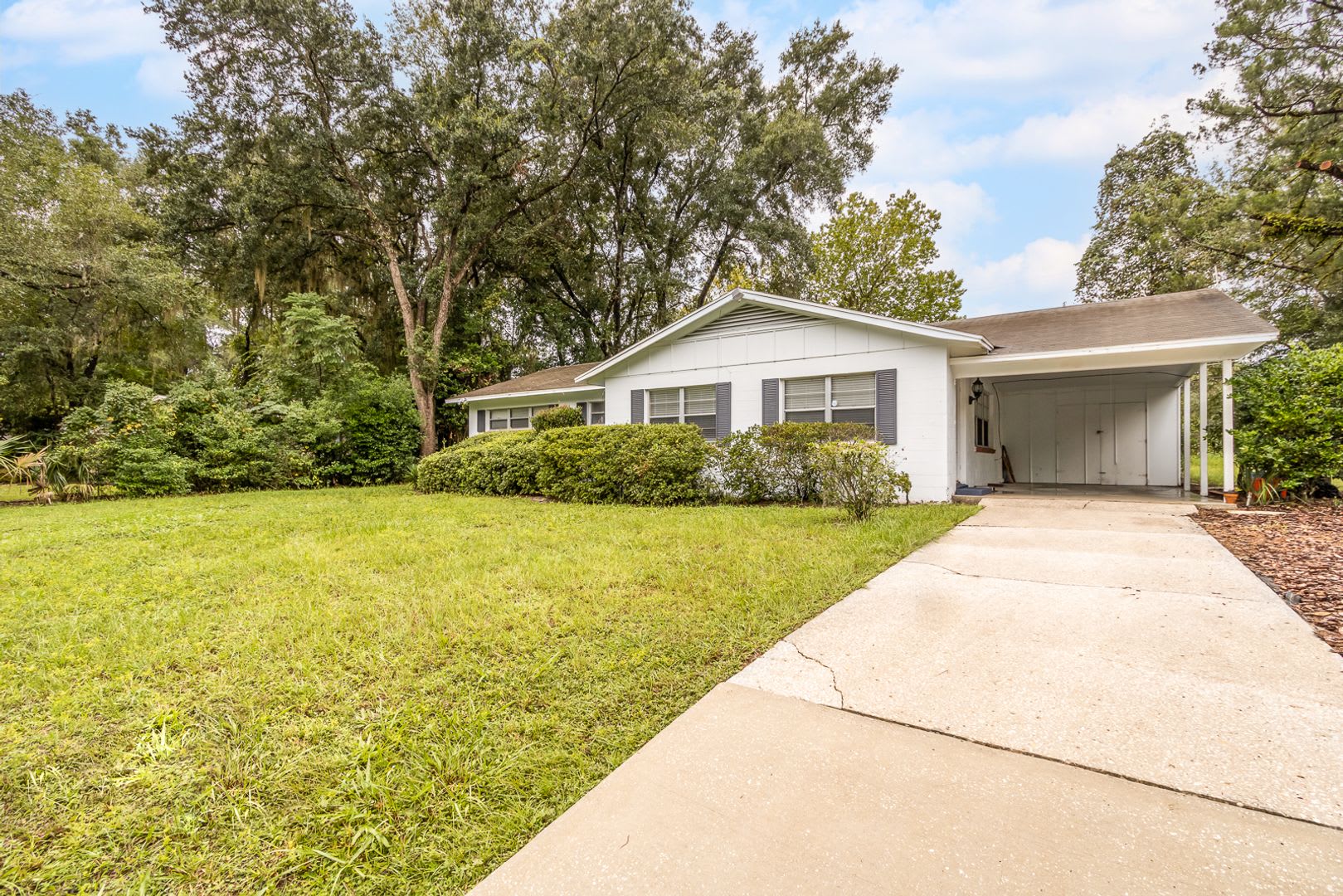 414 Nw 36Th St Golf Club Manor – photo 1