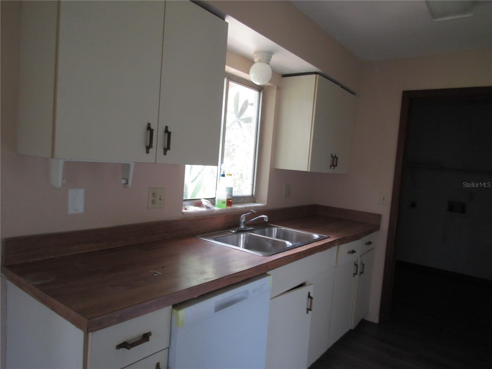 993 FOOTE Street – photo 4