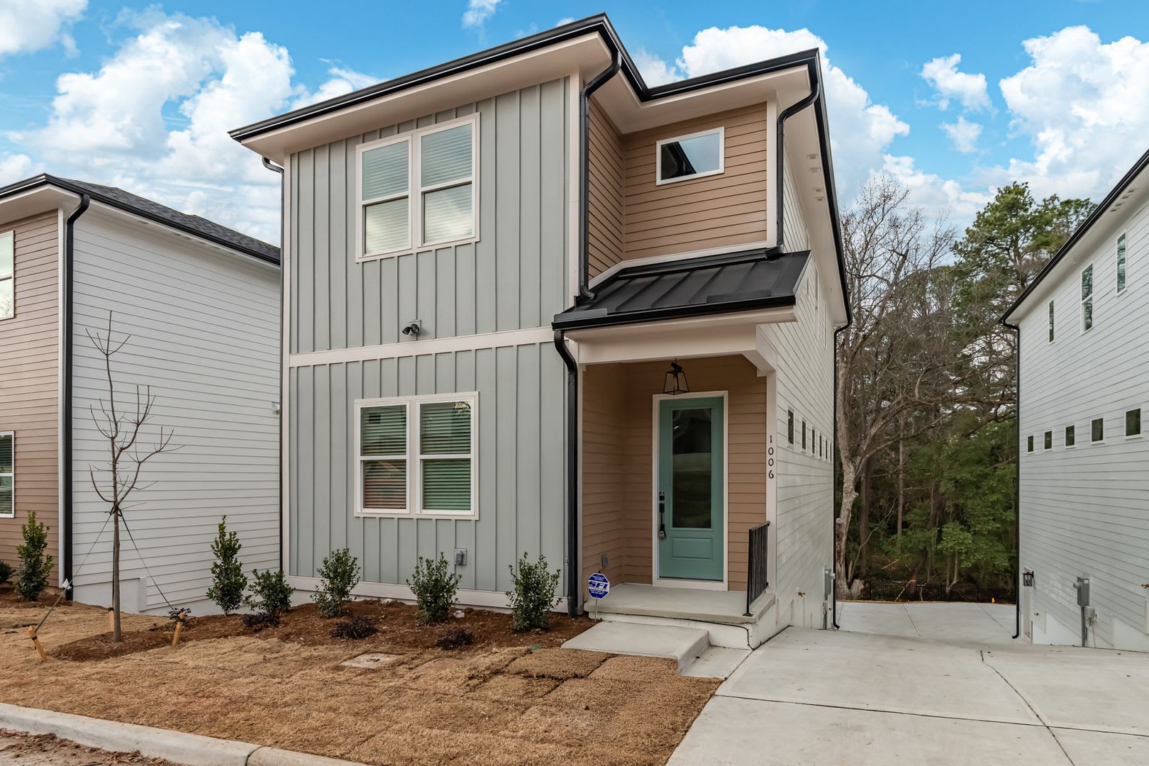 HALF-OFF 1ST MONTHS RENT – photo 2