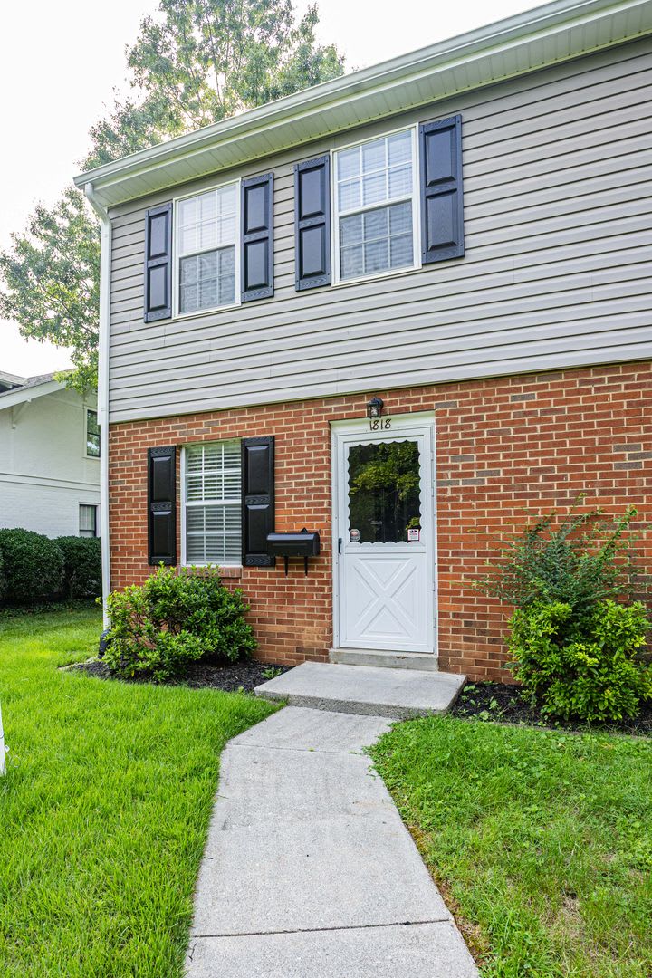 Price Reduced! – photo 1