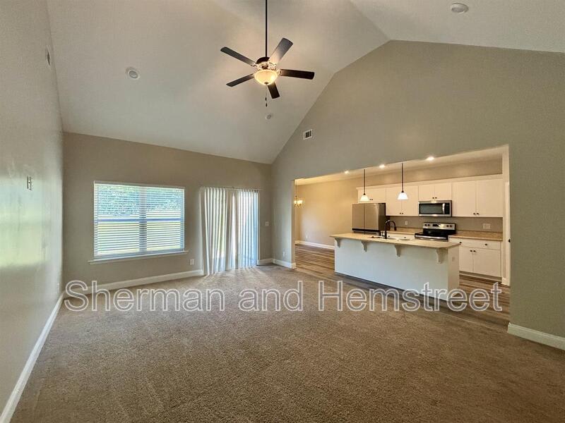 214 McDuffie Circle – photo 2