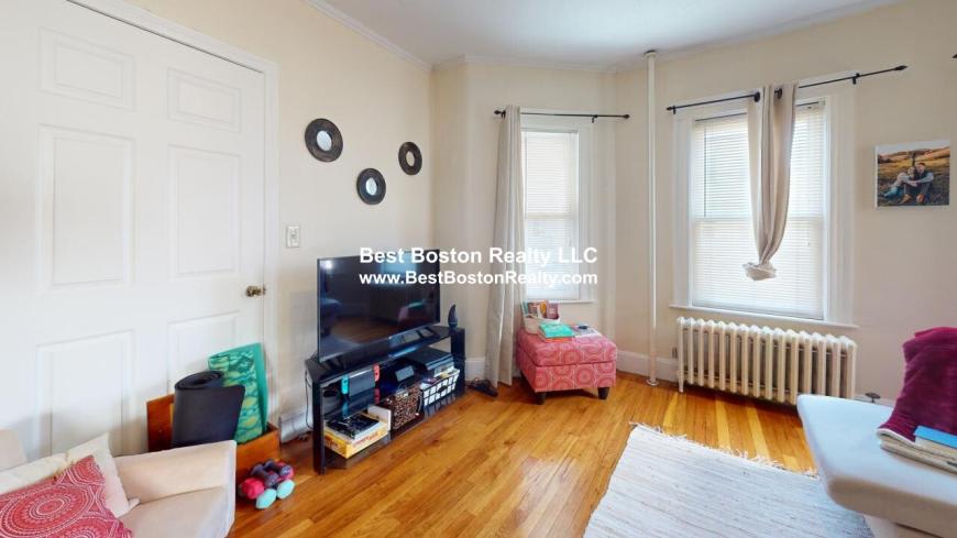 185 Grant Ave. – photo 3