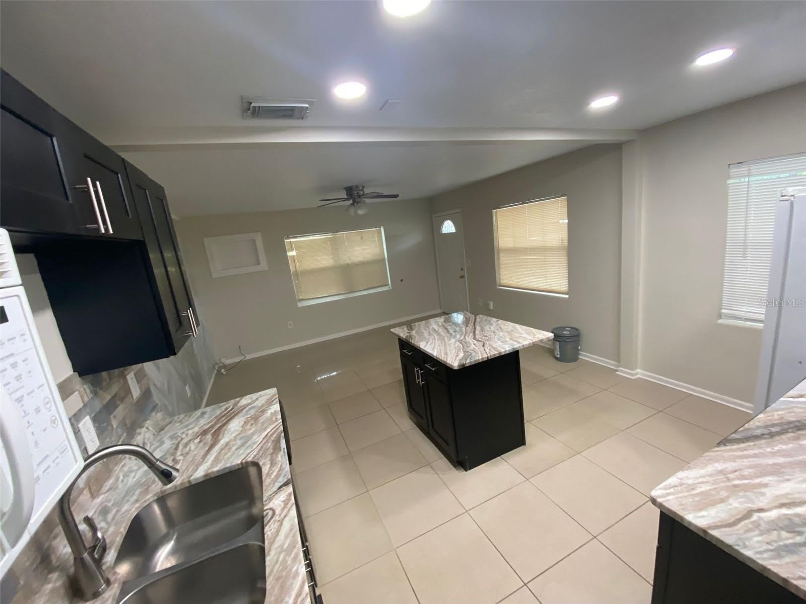 2605 PEMBROOK Drive – photo 3