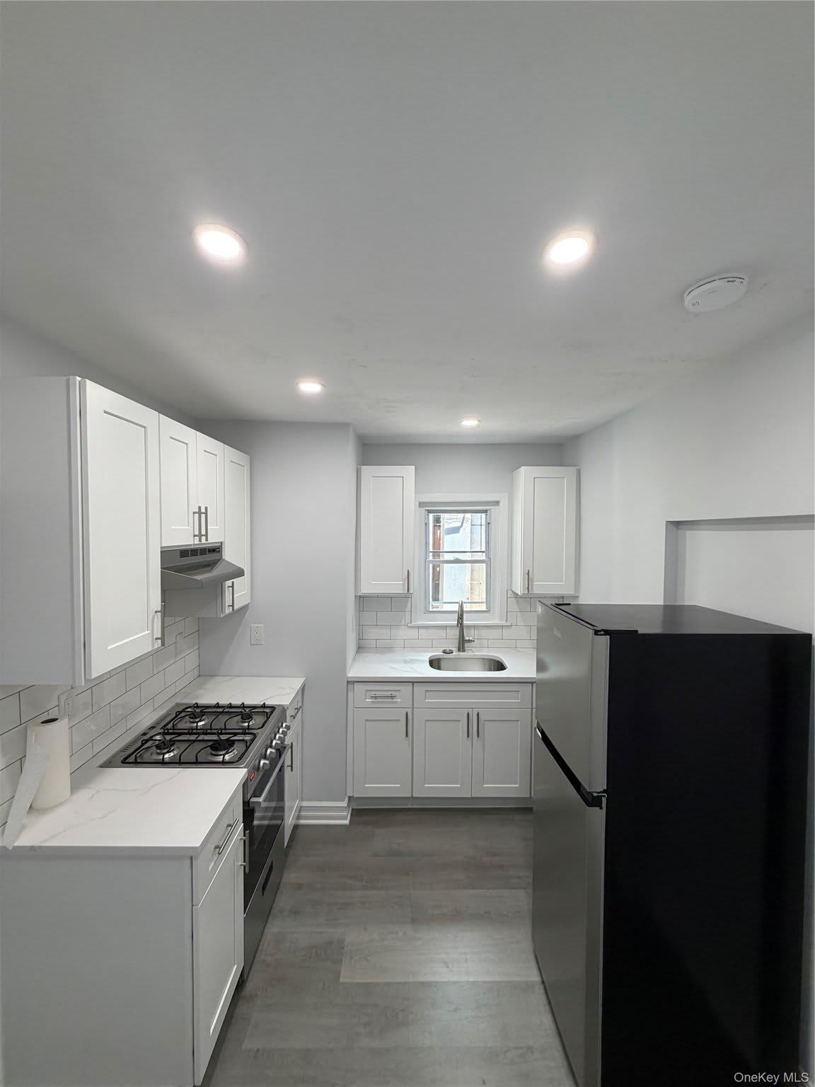 96 17 69 Avenue – photo 2