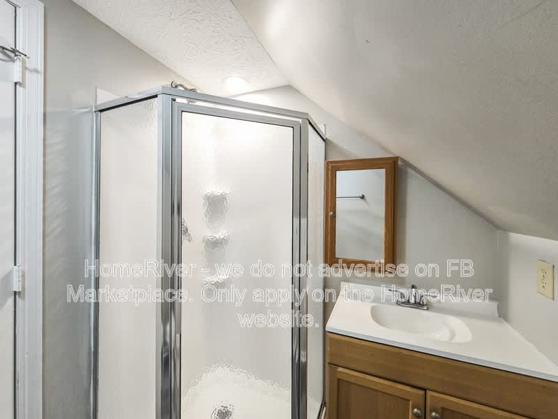 2606 E 56Th St – photo 4