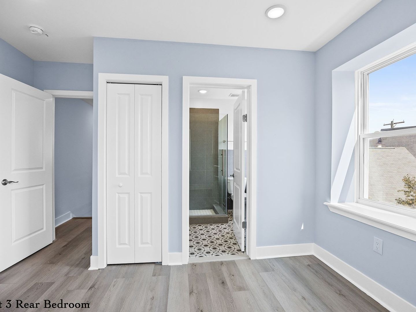 1716 West Oxford Street – photo 4