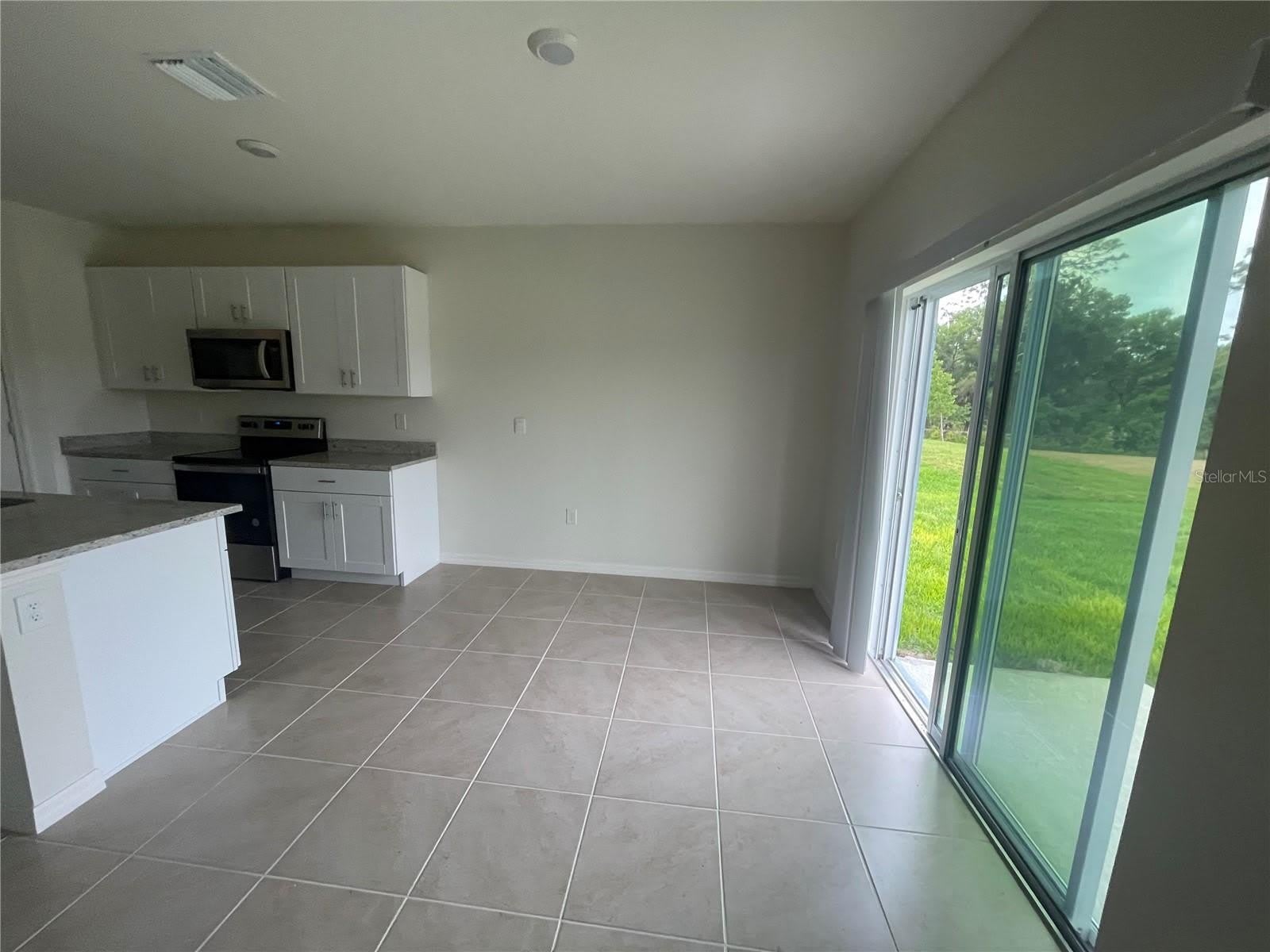 498 BARONESS Way – photo 4