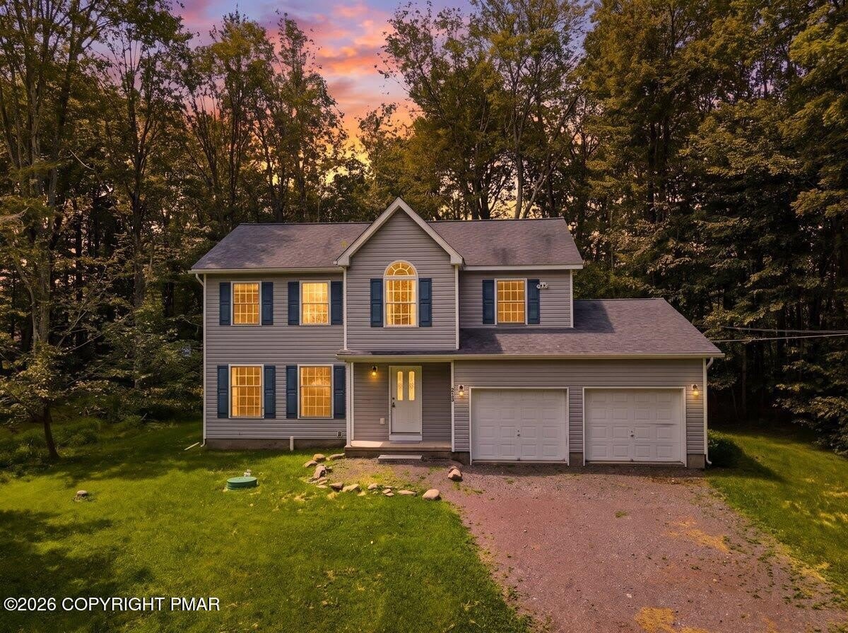 215 George Drive – photo 1