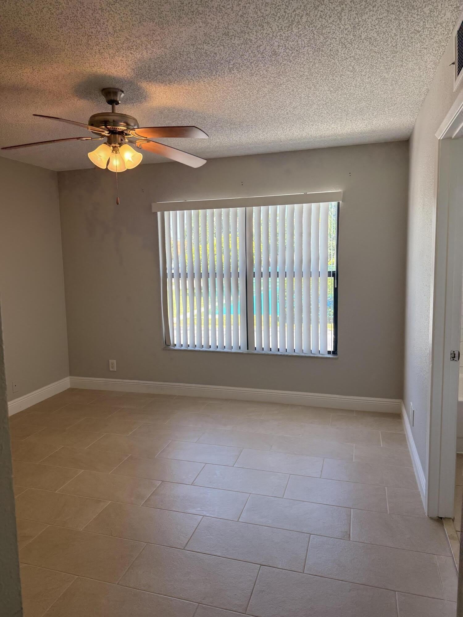 1440 Lake Crystal Drive – photo 5
