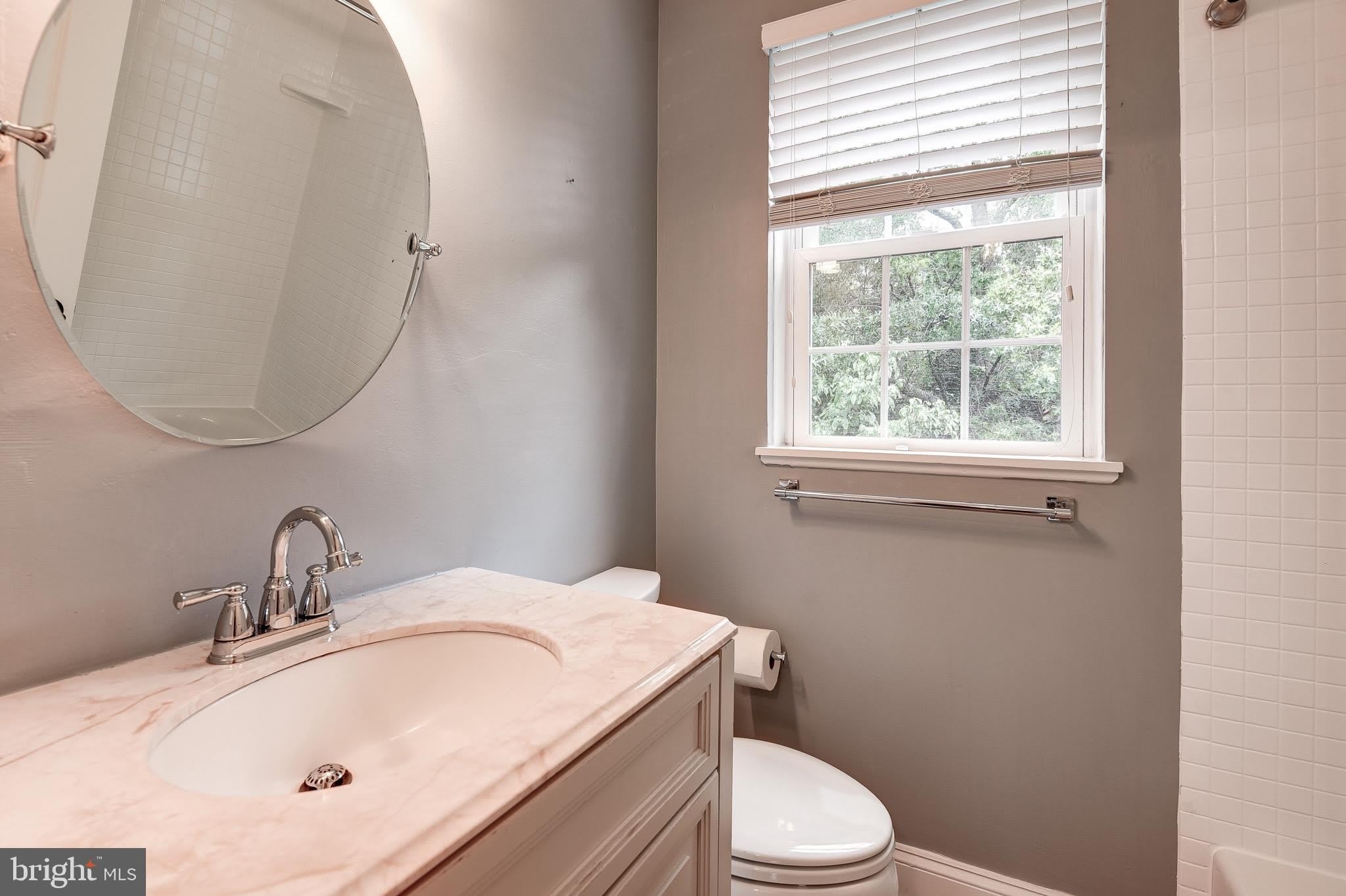 2906 S BUCHANAN Street – photo 5