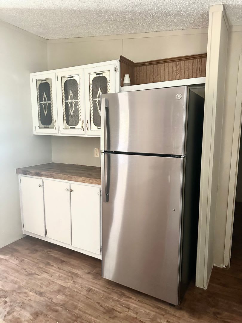 3 Bed, 2 Full Bath – photo 4