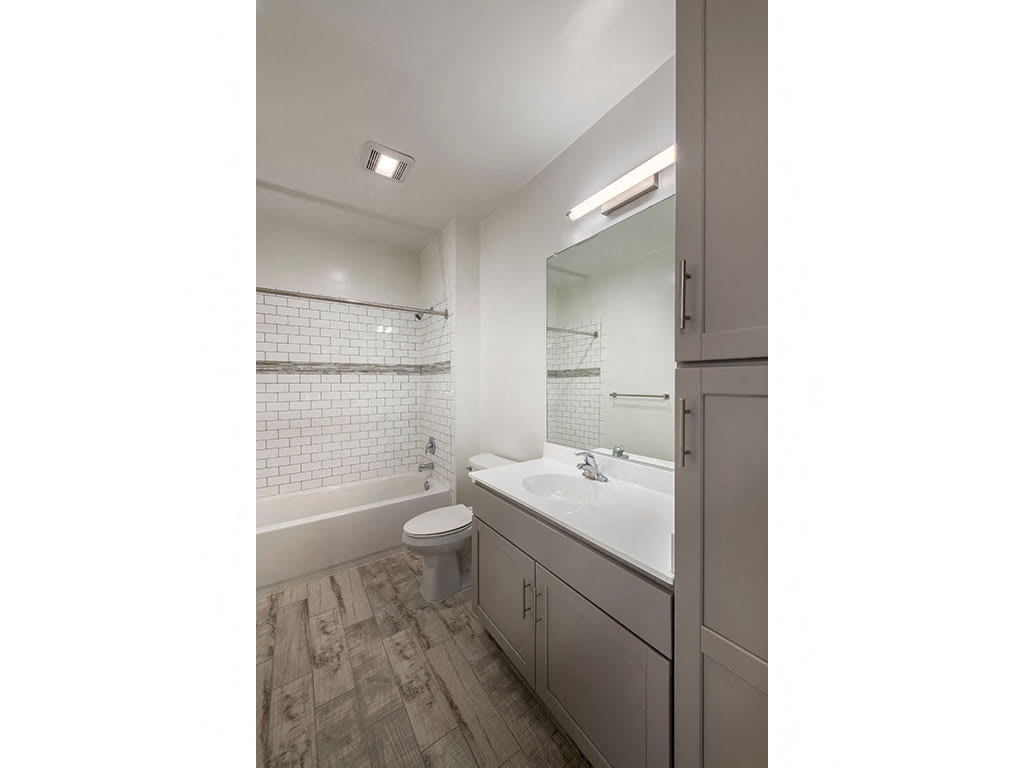 Apex East – photo 2