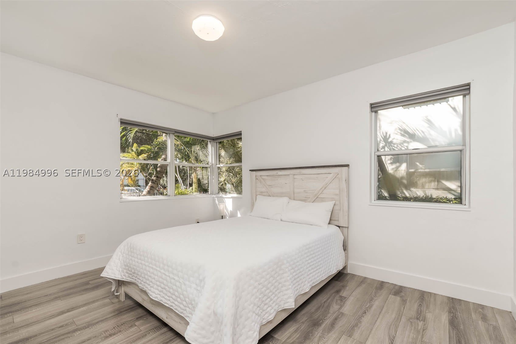 1275 Marseille Dr – photo 5