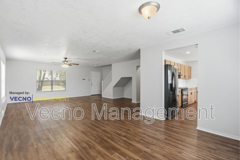 8138 Elktree Pass – photo 2